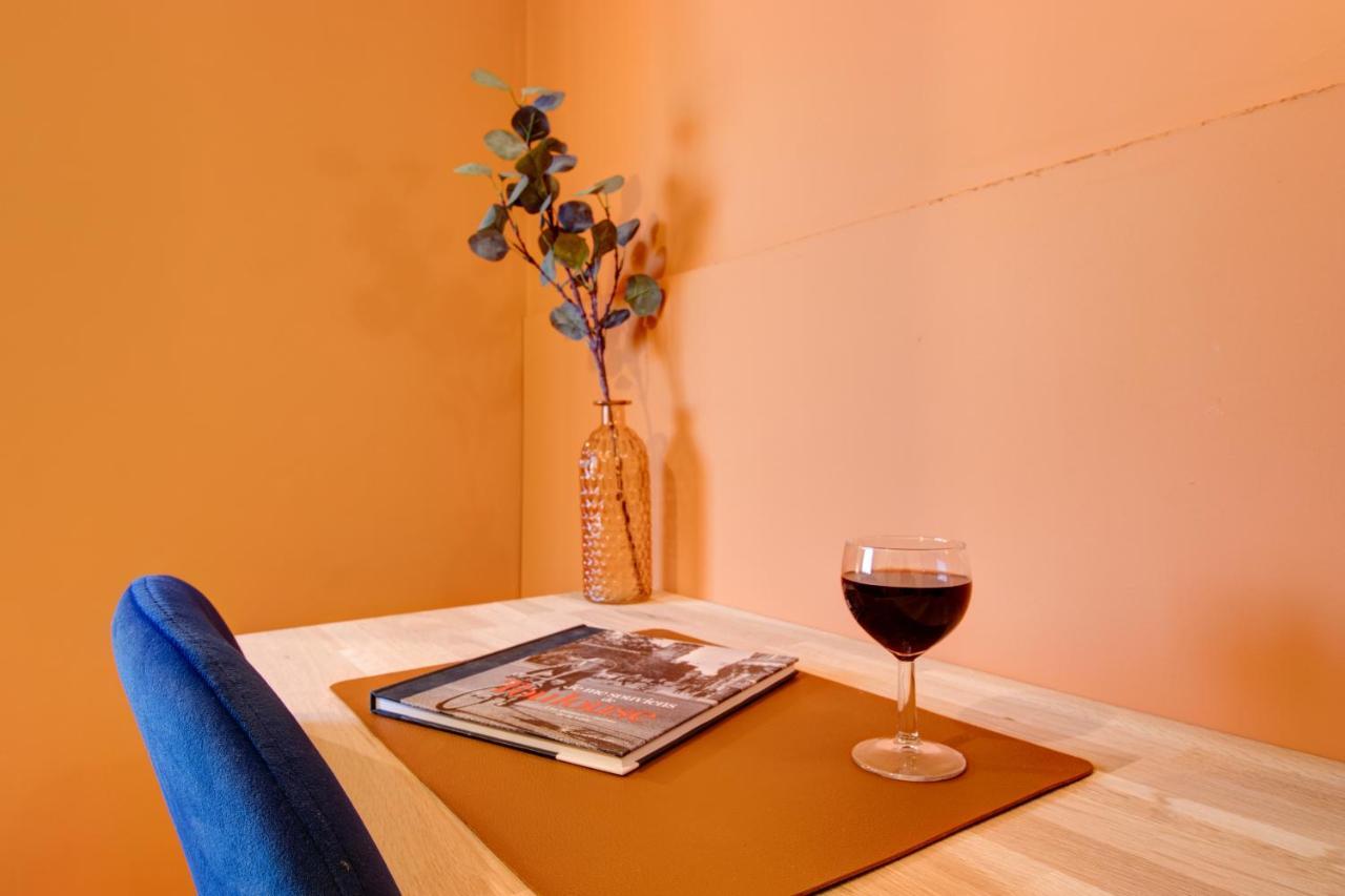 Expat Renting - L'original - La Cepiere - Parking